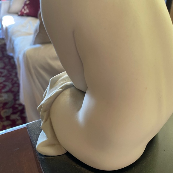 RETIRED 2004 ‘LOST IN THOUGHT’ Lladro item#01016887 - Picture 10 of 16